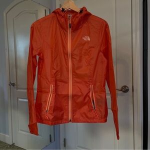 the north face windbreaker